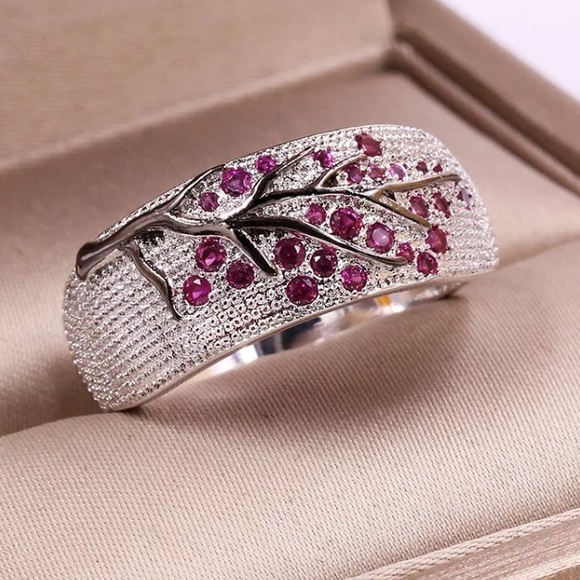 White Sapphire Sterling Silver Diamond Ring - Picture 5 of 7